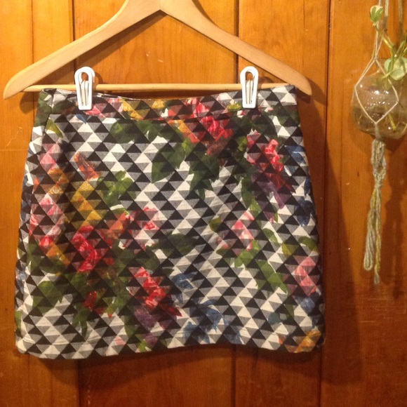 TOPSHOP Blur Floral Print Pelmet Skirt 6 - Picture 4 of 8